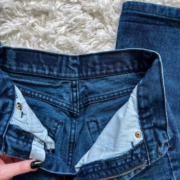 Vintage Dark Wash High Waisted Jeans - Picture 6 of 7